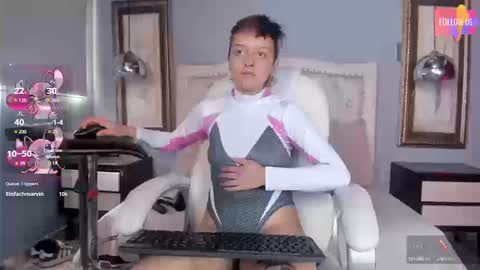 Cherry Glow  online show from 10-30-25, 02:07