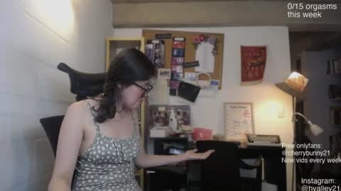 Sarah Prez online show from 06-16-26, 03:20