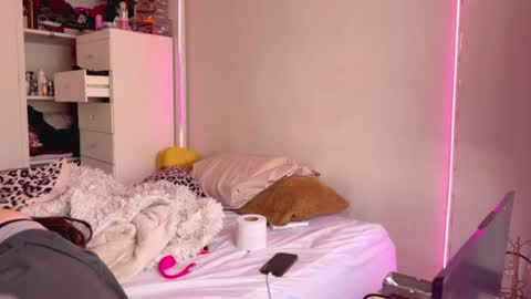 CherryCatCup online show from 07-19-26, 02:21