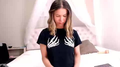 Anna online show from 12-04-24, 09:57