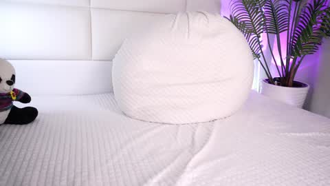 Julia online show from 01-17-25, 02:08