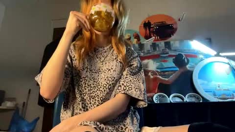 Nika online show from 05-12-26, 04:48