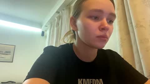 Lei online show from 03-19-26, 05:22