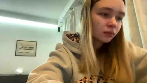 Lei online show from 04-14-26, 05:24