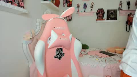 cherrycute666 online show from 09-19-25, 02:46