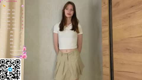 Loise online show from 11-22-25, 05:12