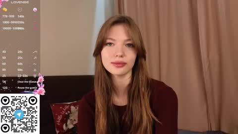 Snapshot of cherrymira chatting on 01-06-26, 05:05 Loise online show from 01-06-26, 05:05