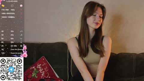 Snapshot of cherrymira chatting on 01-11-26, 05:07 Loise online show from 01-11-26, 05:07