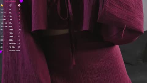 Snapshot of cherrymira chatting on 02-18-26, 06:26 Loise online show from 02-18-26, 06:26