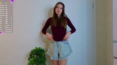 Snapshot of cherrymira chatting on 02-27-26, 05:46 Loise online show from 02-27-26, 05:46