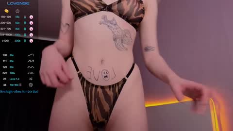 Snapshot of cherrystoun chatting on 02-20-25, 11:10 Katrine online show from 02-20-25, 11:10