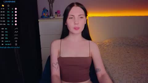 Snapshot of cherrystoun chatting on 09-13-25, 11:48 Katrine online show from 09-13-25, 11:48