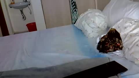 Snapshot of cherrywaro chatting on 03-18-26, 10:51 cherry online show from 03-18-26, 10:51