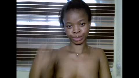 Snapshot of cherryxpussy chatting on 03-10-25, 10:37 cherryxpussy online show from 03-10-25, 10:37