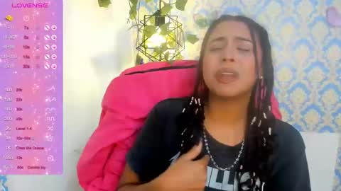 Snapshot of chery_l0v3 chatting on 01-22-25, 10:26 vero online show from 01-22-25, 10:26