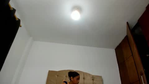 Snapshot of chery_l0v3 chatting on 03-11-25, 05:24 vero online show from 03-11-25, 05:24