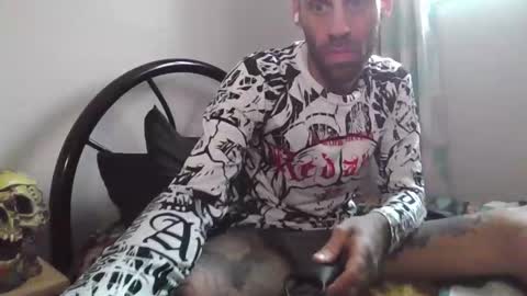 Snapshot of chev1981 chatting on 11-06-25, 10:10 Chevy online show from 11-06-25, 10:10