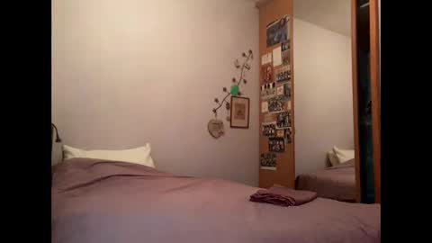 Snapshot of chevy69 chatting on 09-12-25, 05:35 chevy69 online show from 09-12-25, 05:35