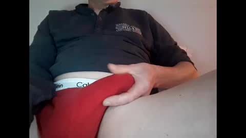 Snapshot of chevy69 chatting on 11-17-25, 08:42 chevy69 online show from 11-17-25, 08:42