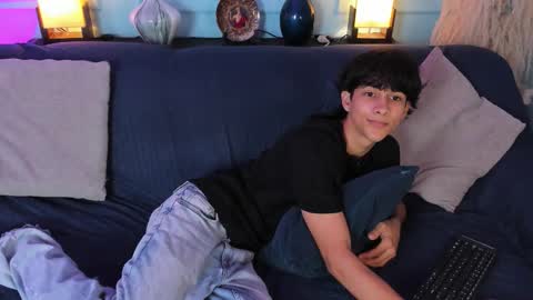 Cheys online show from 03-17-26, 06:44