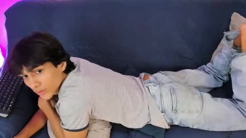 Cheys online show from 03-18-26, 06:44