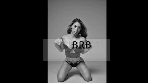 Snapshot of chiara_carter chatting on 12-26-24, 02:33 chiara online show from 12-26-24, 02:33