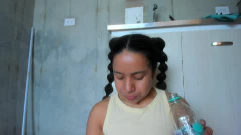 Chiara fustox online show from 04-23-26, 08:33