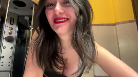 Snapshot of chicamala872876 chatting on 05-10-26, 08:58 chicamala872876 online show from 05-10-26, 08:58