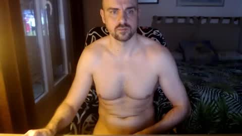 Snapshot of chicocam1983 chatting on 03-08-25, 05:11 chicocam1983 online show from 03-08-25, 05:11