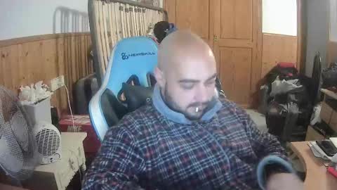 chicomallorca96 online show from 01-01-25, 07:32