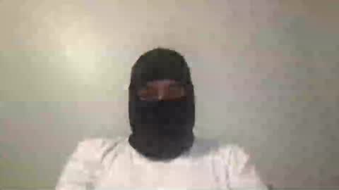 Snapshot of chicopaiisaa chatting on 05-15-26, 02:35 Andres online show from 05-15-26, 02:35