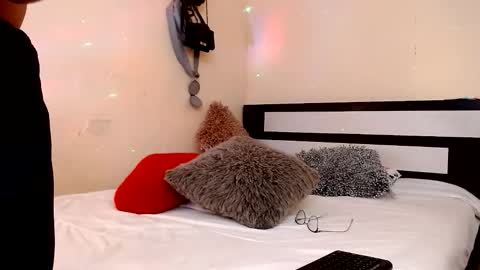 Snapshot of chikandela chatting on 06-03-26, 08:47 Valentina online show from 06-03-26, 08:47