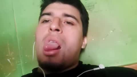 Snapshot of chilehot28 chatting on 12-17-25, 01:50 chilehot28 online show from 12-17-25, 01:50