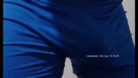 Snapshot of chili_boy chatting on 10-15-25, 07:08 chili_boy online show from 10-15-25, 07:08