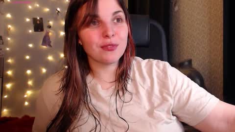 Snapshot of chill_saya chatting on 09-10-25, 02:55 Saya online show from 09-10-25, 02:55