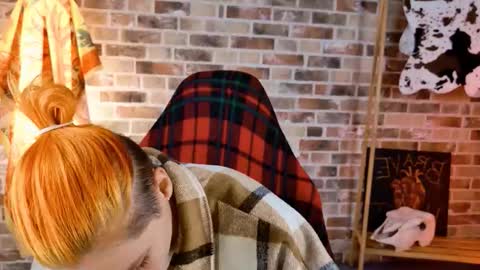 Bella online show from 09-19-25, 05:31