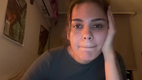 Snapshot of chillspace chatting on 11-17-25, 12:27 KAIA online show from 11-17-25, 12:27