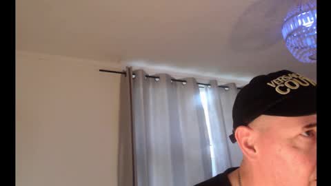 Snapshot of chinomanelli chatting on 10-29-25, 03:58 chinomanelli online show from 10-29-25, 03:58