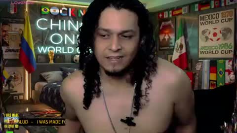 Snapshot of chinoroz chatting on 07-06-26, 08:11 Enrique online show from 07-06-26, 08:11