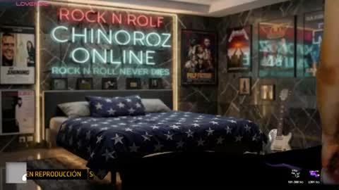 Snapshot of chinoroz chatting on 07-19-26, 12:03 Enrique online show from 07-19-26, 12:03
