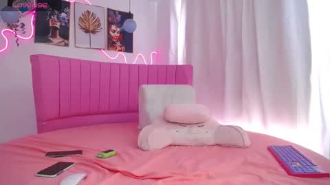 Snapshot of chiquibumbun chatting on 01-29-25, 01:49 sophia online show from 01-29-25, 01:49