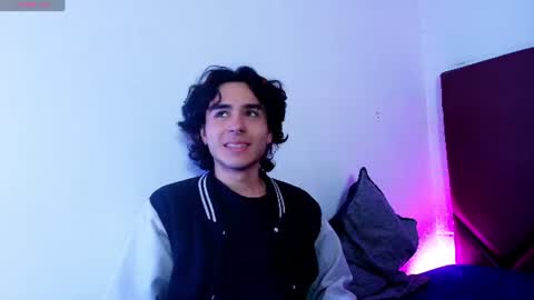 Snapshot of chlloe_fox chatting on 06-29-26, 01:55 chlloe_fox online show from 06-29-26, 01:55