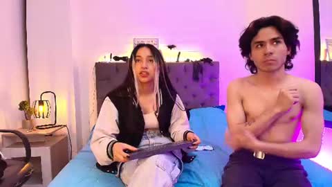 Snapshot of chlloe_fox chatting on 07-15-26, 08:25 chlloe_fox online show from 07-15-26, 08:25