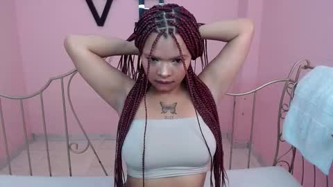 Snapshot of chloe_adams_x chatting on 02-07-26, 01:20 Cloe online show from 02-07-26, 01:20