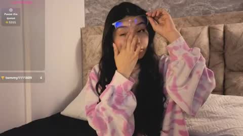 chloe_bluee_ online show from 05-30-26, 11:40