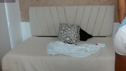 Abby 19 years online show from 07-12-26, 05:59