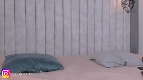 Chloe online show from 01-26-25, 01:36