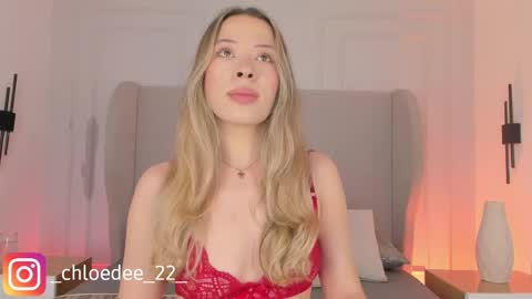 Chloe online show from 02-08-26, 12:30