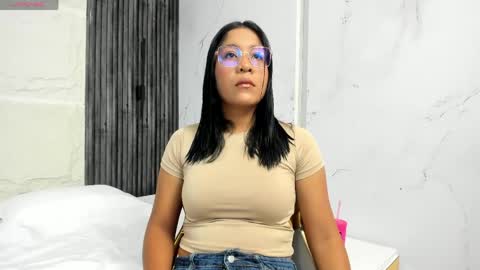 CHLOE online show from 05-20-26, 11:27