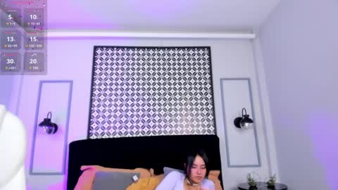 Chloe online show from 12-21-24, 02:15